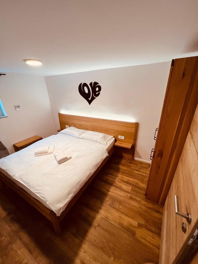 Pjagodic Hotel Cerklje - 5Min To Airport Cerklje na Gorenjskem Exteriér fotografie